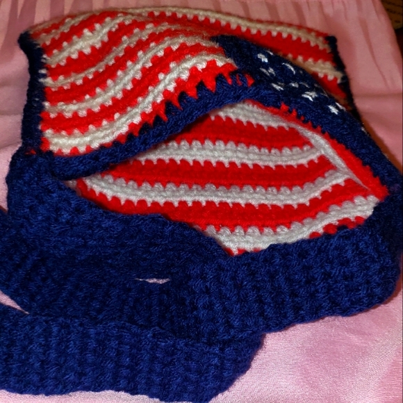 HAND MADE CROCHET UNITED STATES FLAG PURSE MADE WITH LOVE BY GRANDMA (MOM) - Picture 3 of 3